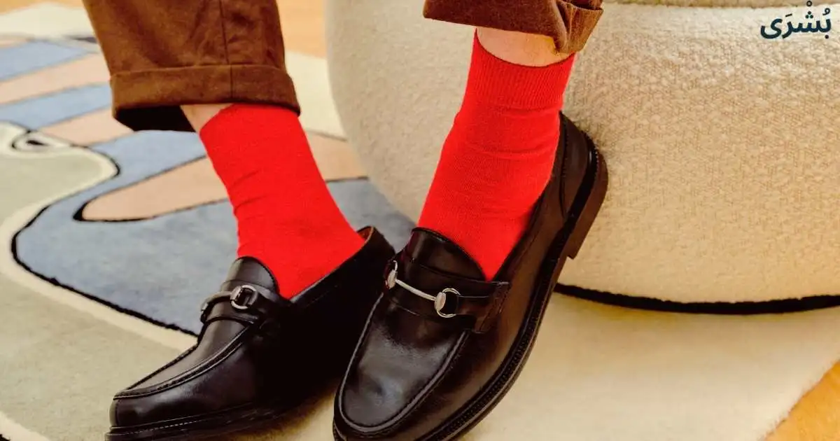 ارتداء الجوارب في المنام للمرأة المتزوجة 