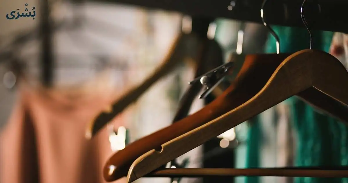 تفسير حلم لبس ملابس غير ساترة للمتزوجة